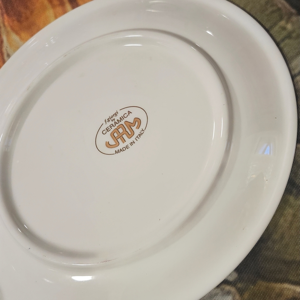 Elegant Blue and Gold Decorative Plate - Picture 2 of 4